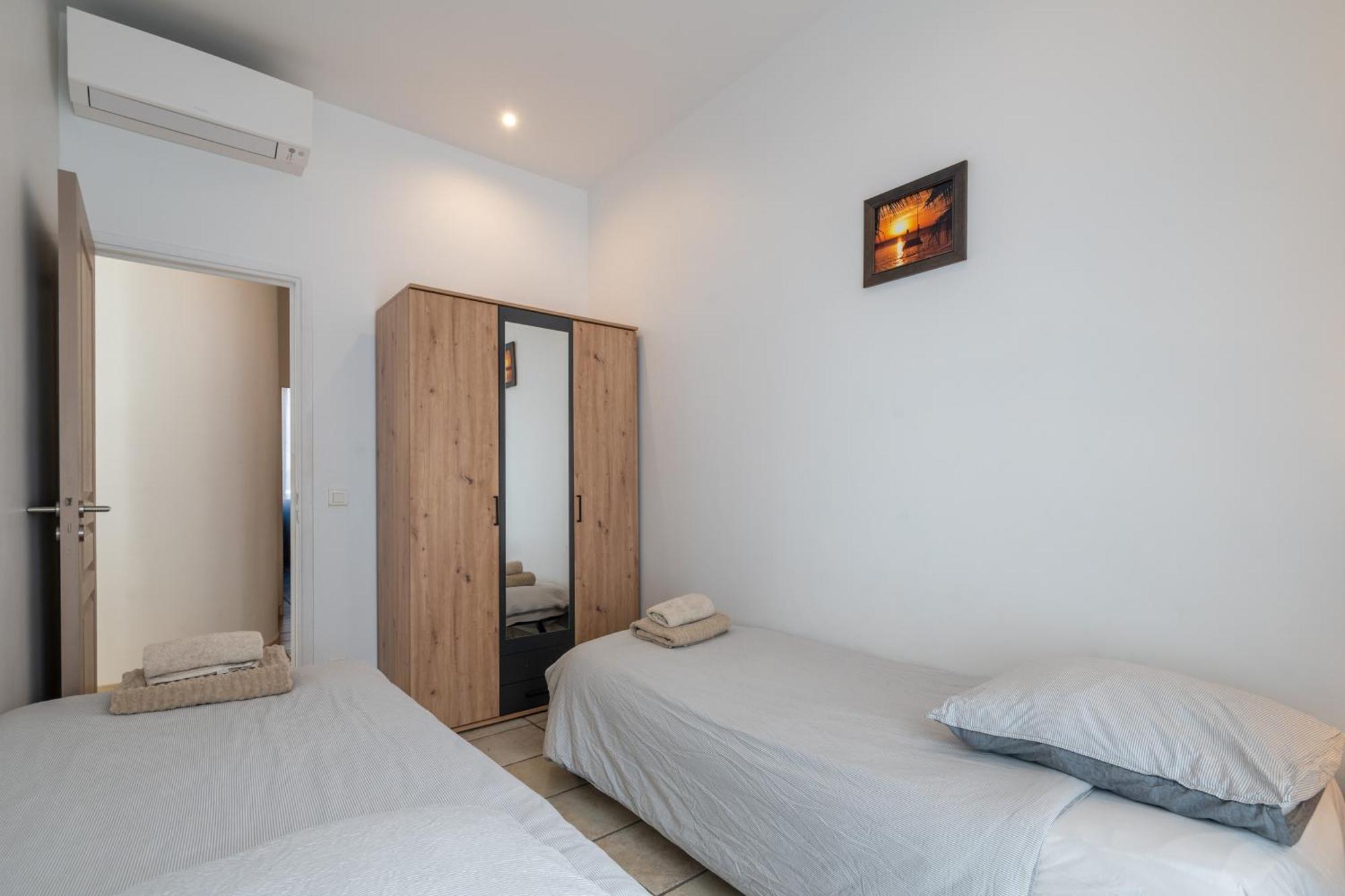 "Le Zen" By Enjoynice, Central Spacious Apartment With Airco, Beach At 10 Min Buitenkant foto